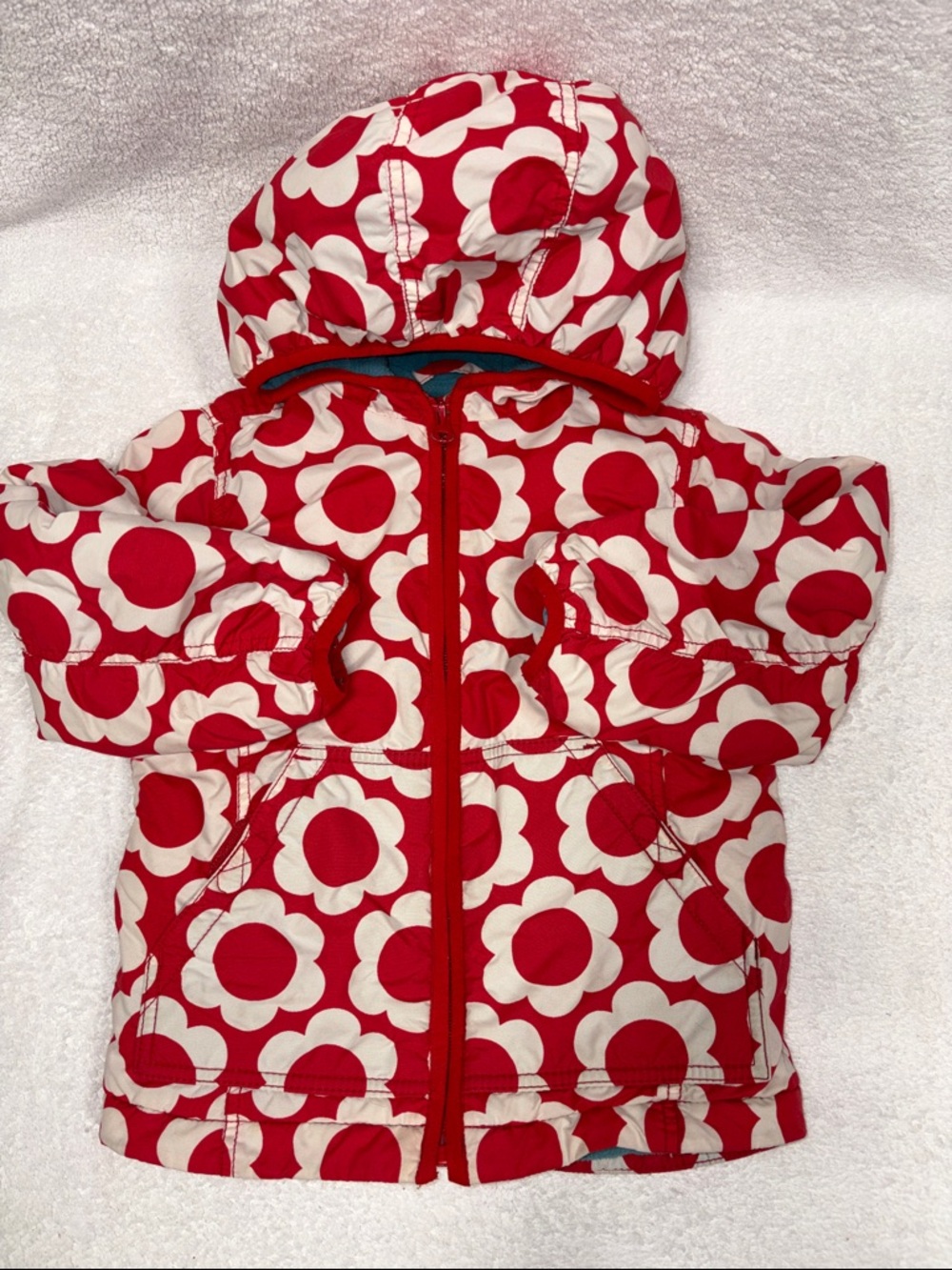 Mini Boden Red and White Floral Hooded Puffer Jacket girls 3/4